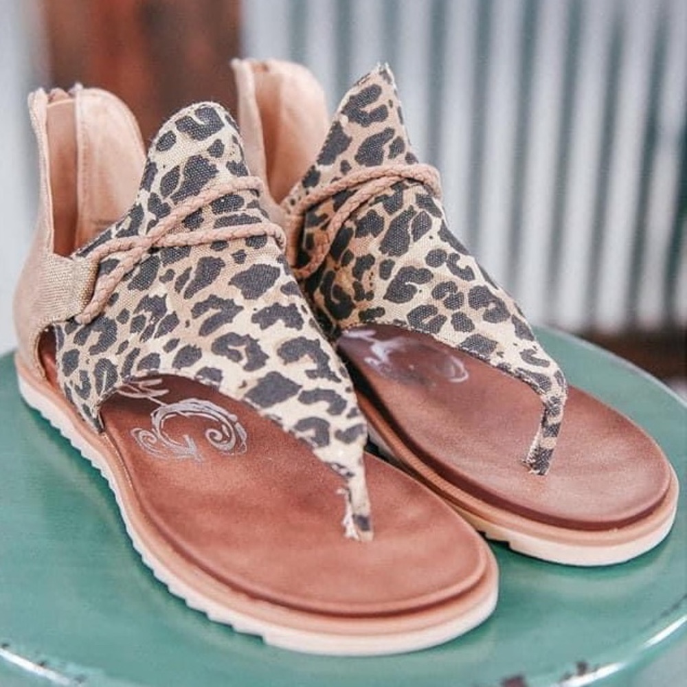 Very G Leopard Gladiator sandal